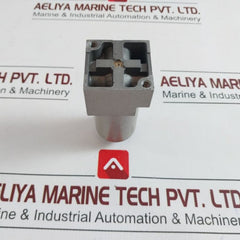 Smc Vt315-021G Solenoid Valve