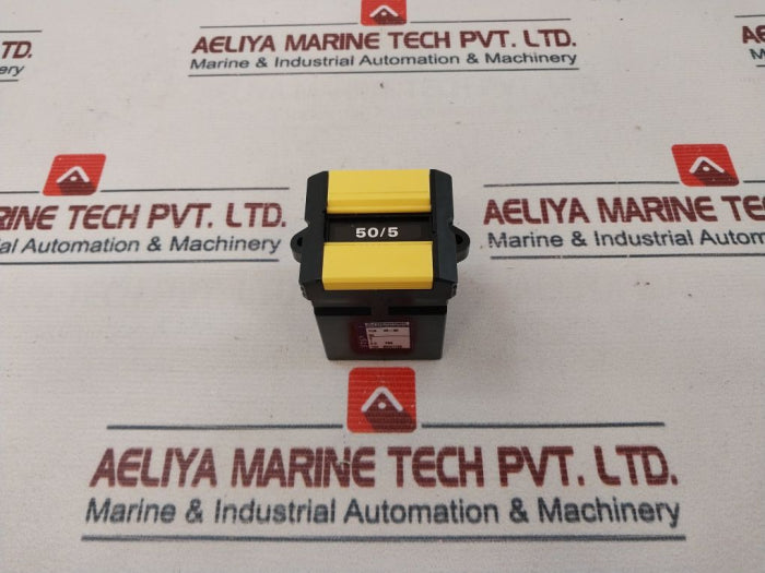 Socomec Tcb 28-30 Current Transformer 50-60 Hz 029824/029821 0.72/3Kv