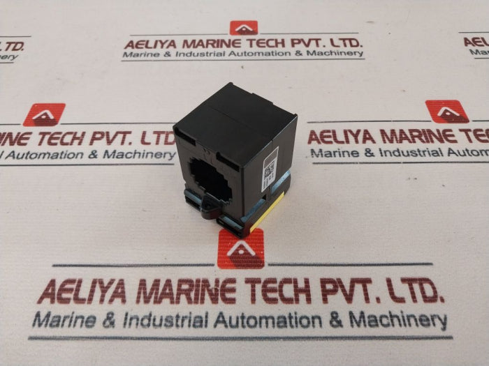 Socomec Tcb 28-30 Current Transformer 50-60 Hz 029824/029821 0.72/3Kv