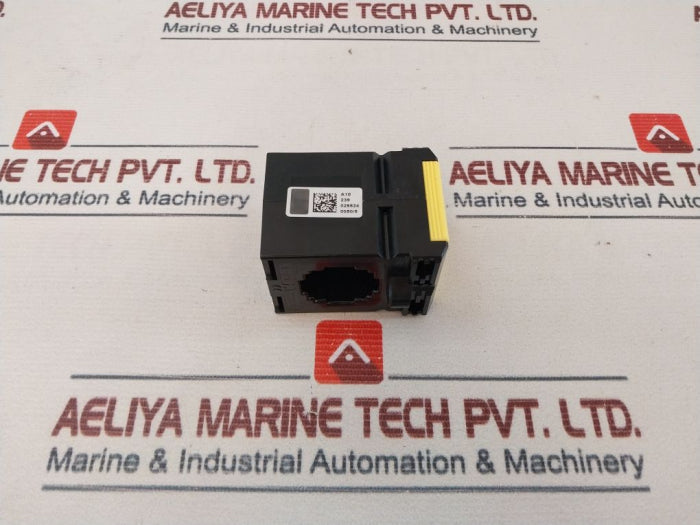Socomec Tcb 28-30 Current Transformer 50-60 Hz 029824/029821 0.72/3Kv