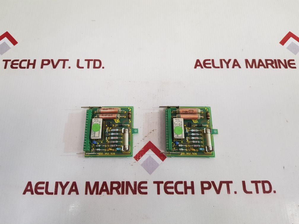 Soren T. Lyngso 600061120 15 Output Pcb Card
