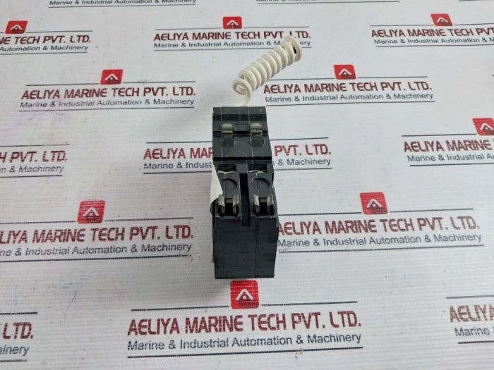 Square D 25A Circuit Breaker 60Hz 88035