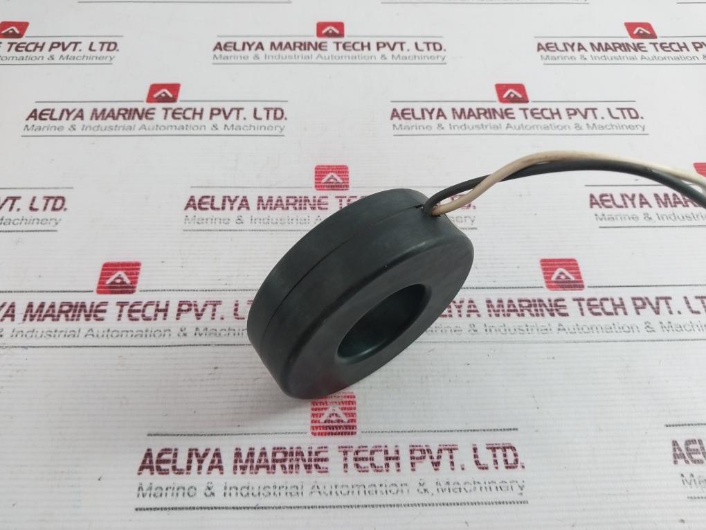 Square D 5Nr-601 Current Transformer 600:5