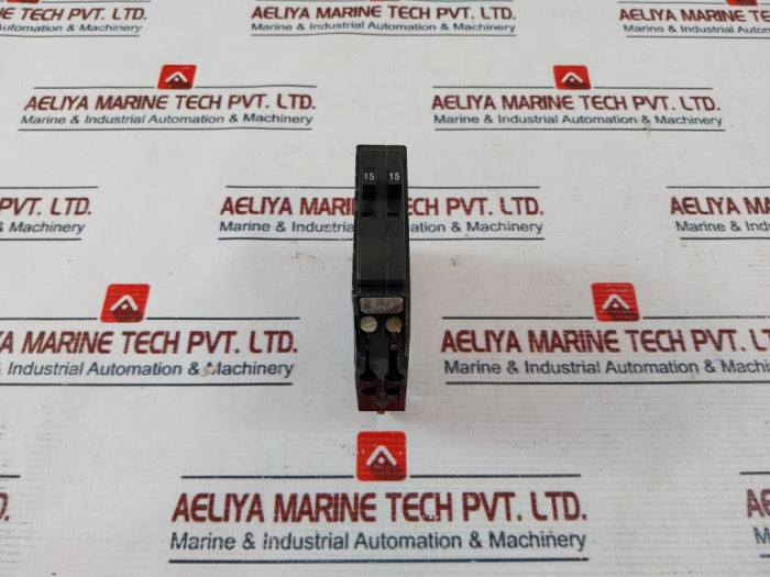 Square D Qot Tandem Circuit Breaker 120/240V 50/60Hz