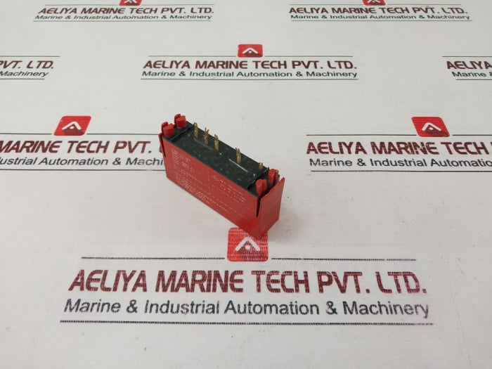 Stahl 9230/0111-110 Relay Repeater 110V 48-62 Hz