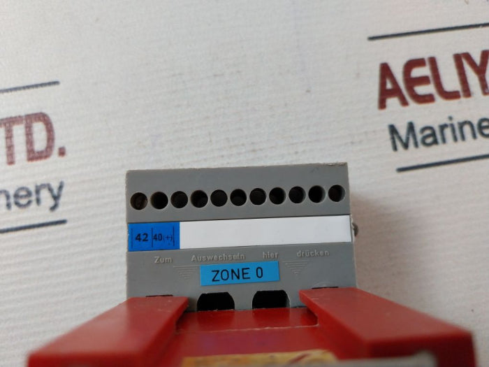 Stahl 9231/0111-220 Relay Repeater 250V 48-60 hz