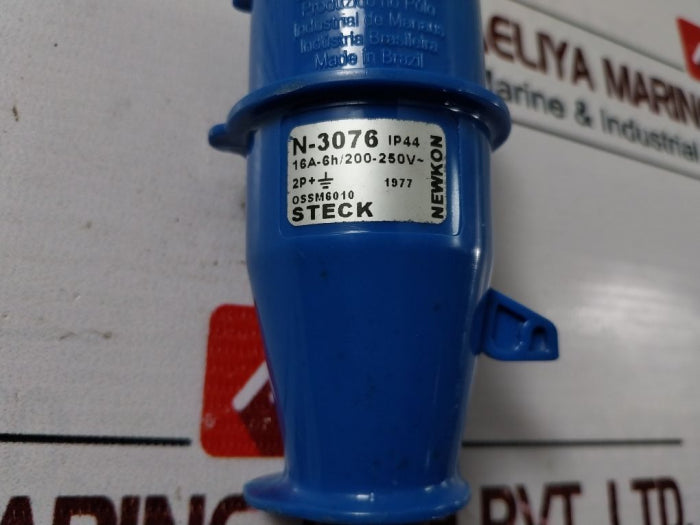 Steck N-3076 2P Plug 16A 200-250V