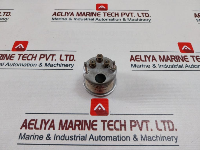 Stewart Warner 82304 Oil Pressure Gauge 0-80 Psi