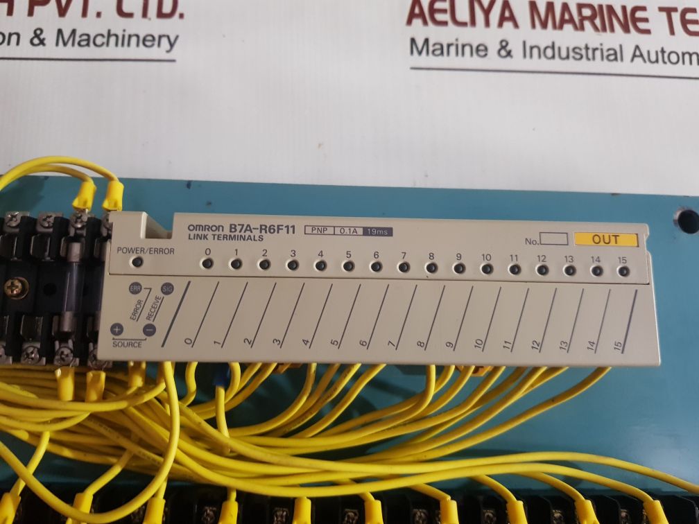 Omron B7A-R6F11 Transistor I/O Link Module With Relay and Socket Assembly