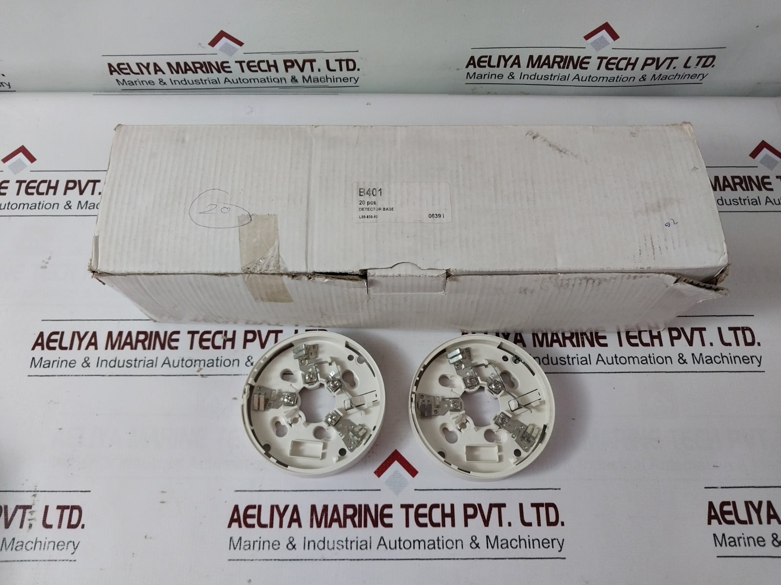 Lot Of 2X System Sensor B401 Plug-in Detector Base