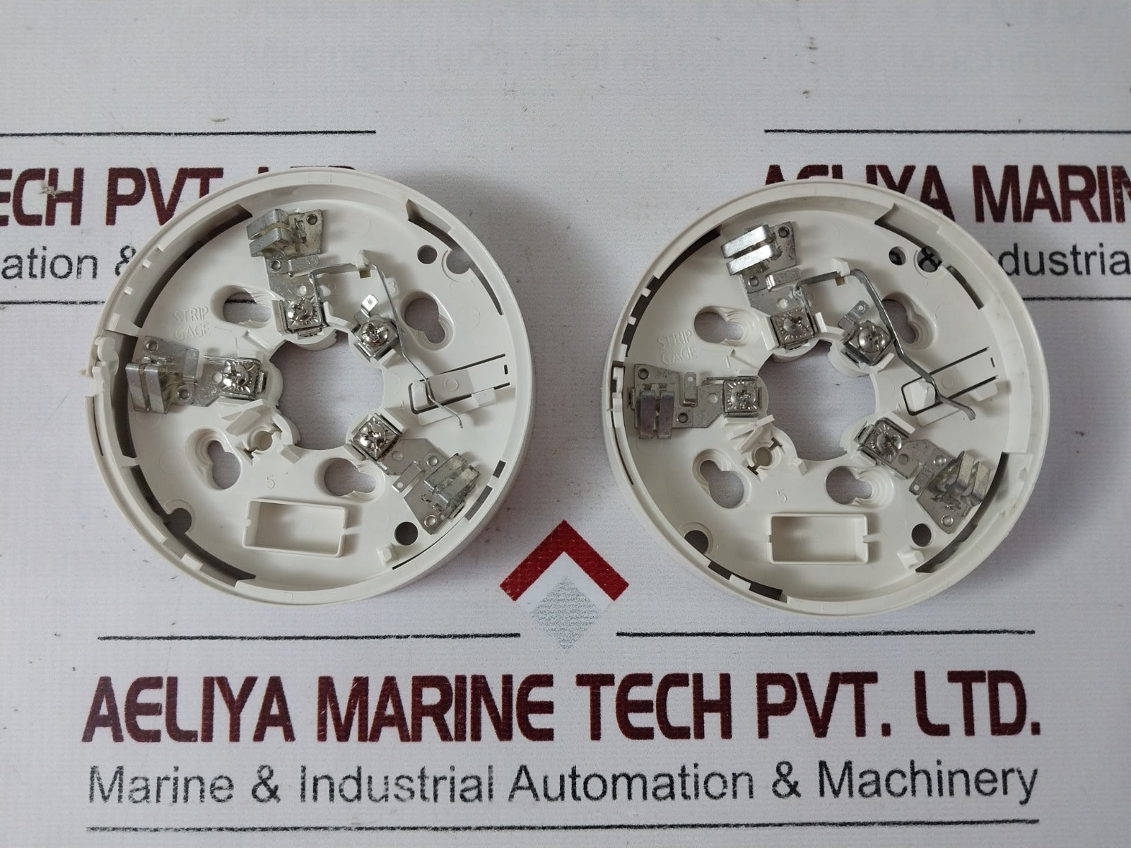 Lot Of 2X System Sensor B401 Plug-in Detector Base