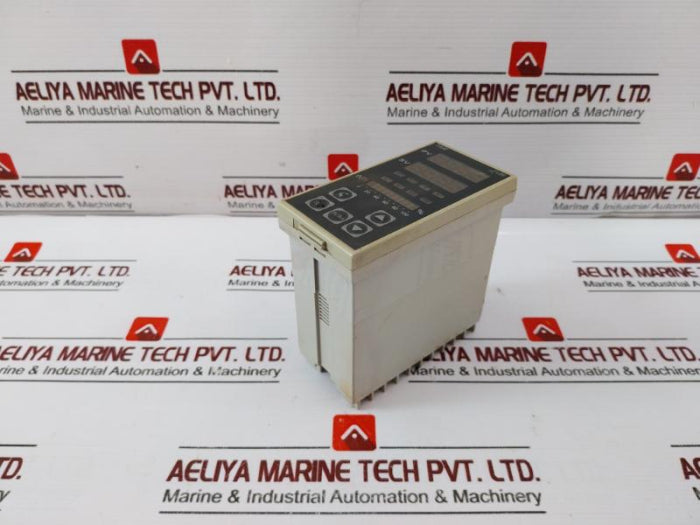 Taie FU86-701000 Digital PID Controller 50/60Hz AC 85 to 265V