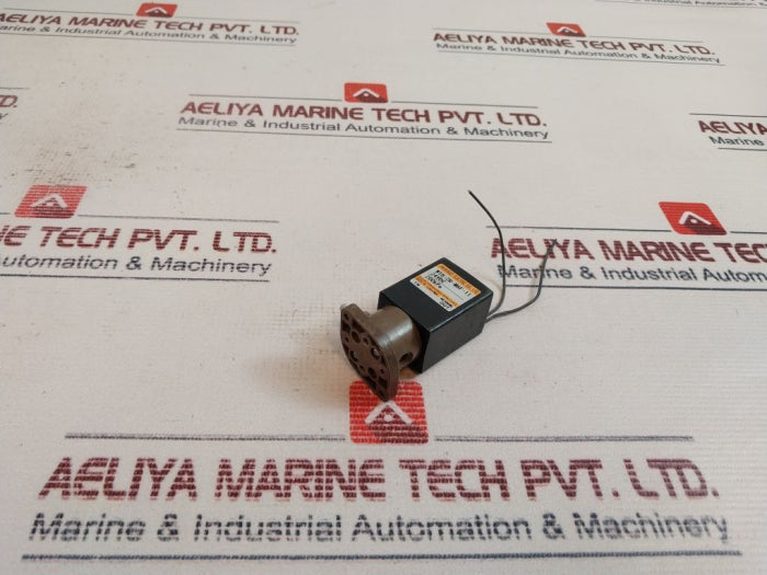 Takasago Wtb-2r-m6f-11 Diaphragm Isolation Valves 24 Vdc