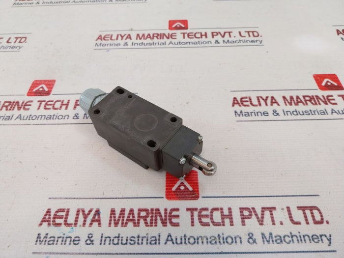 Teknic Euchner Ng1rs-510-m Limit Switches Ac-12 10a, 230v