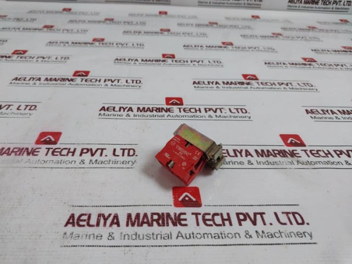 Teknic S2 Normally Closed Contact Block Actuator Mounting