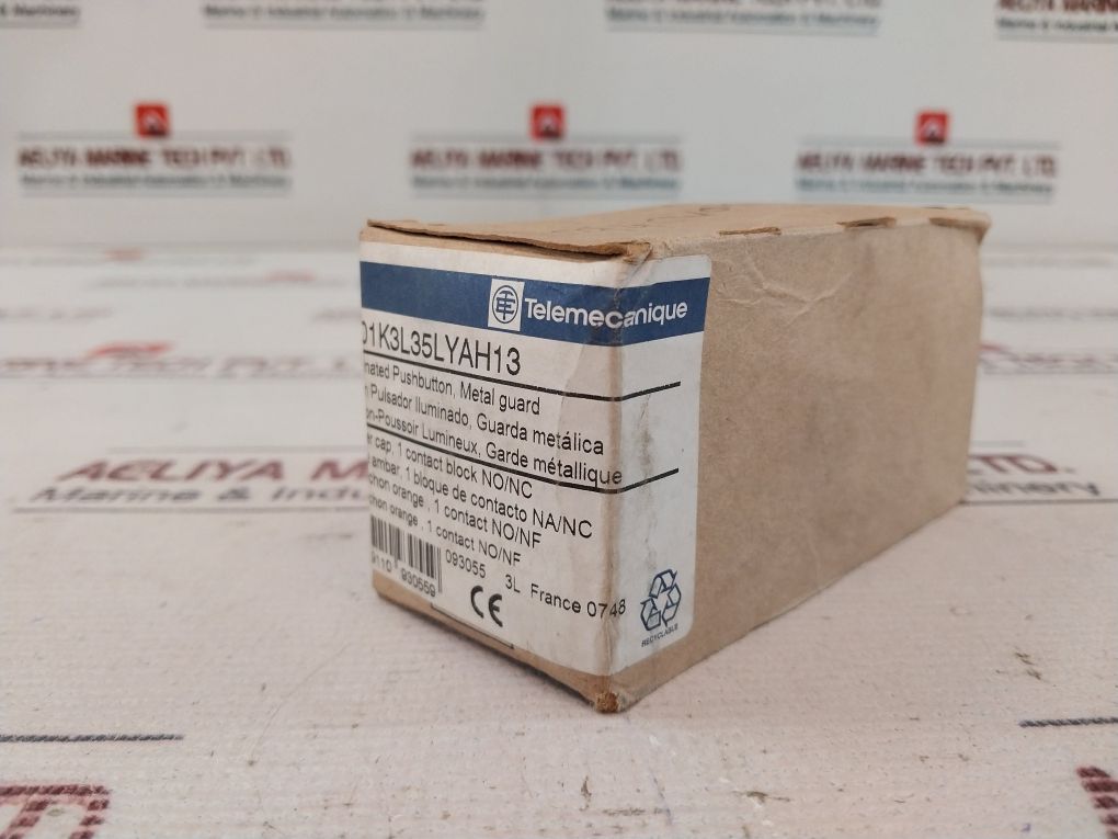 Telemecanique/Schneider Electric 9001Km35Ly Pilot Light Lamp Module 24-28V Ac-dc