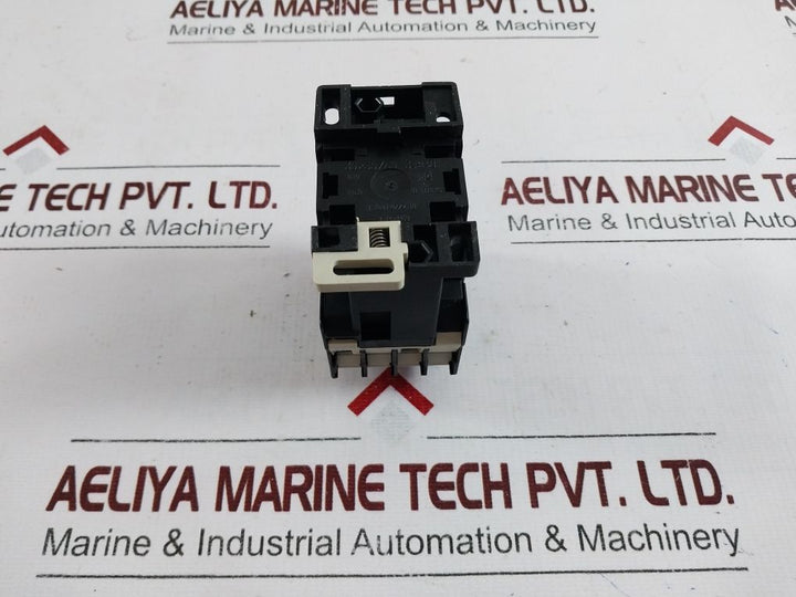 Telemecanique CA2 DN31 Control Relay 10A 1000V