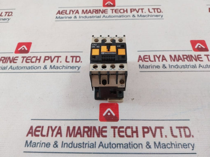 Telemecanique Ca2 Dn40 Control Relay 110V 50/60Hz