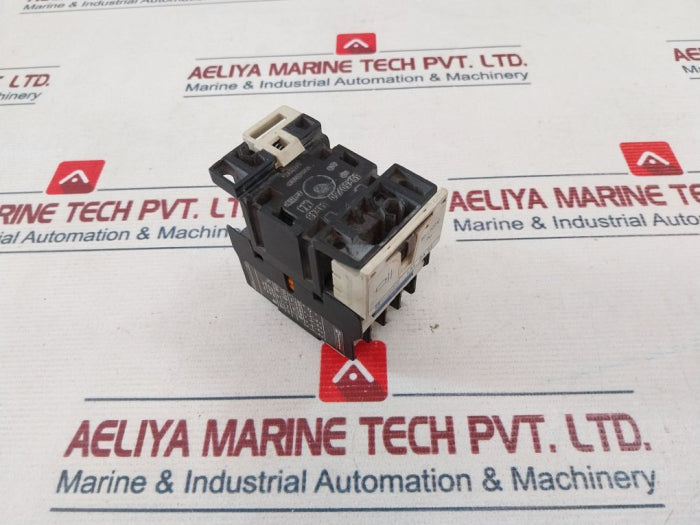 Telemecanique Ca2 Dn40 Control Relay 110V 50/60Hz