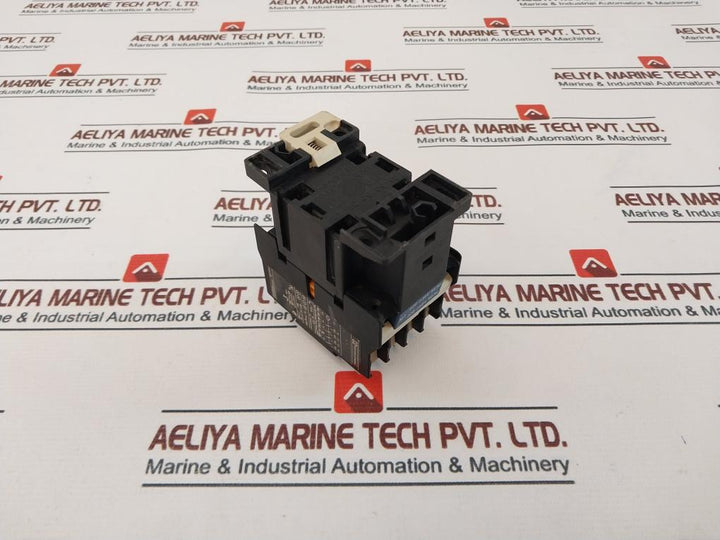 Telemecanique Ca2 Dn40 Control Relay 24Vdc