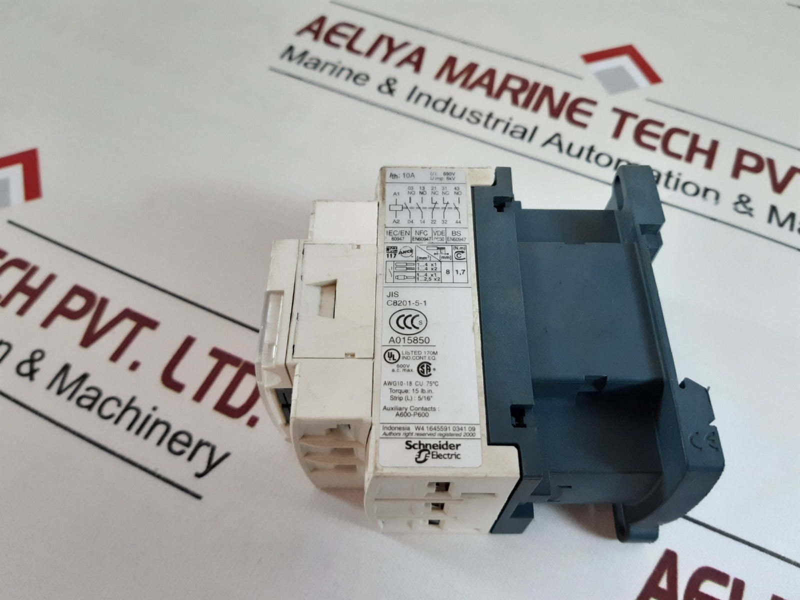 Telemecanique Cad32 M7 Contactor 220V 50/60Z