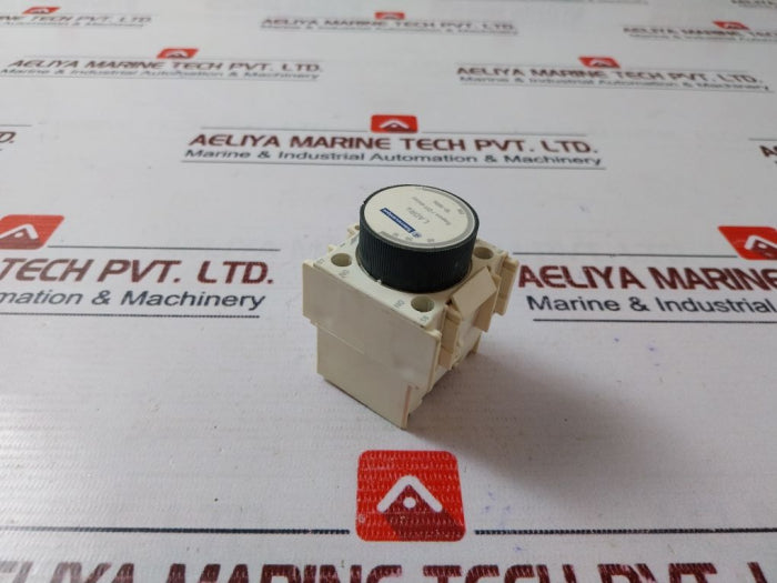 Telemecanique Ladr4 Time Delay Block