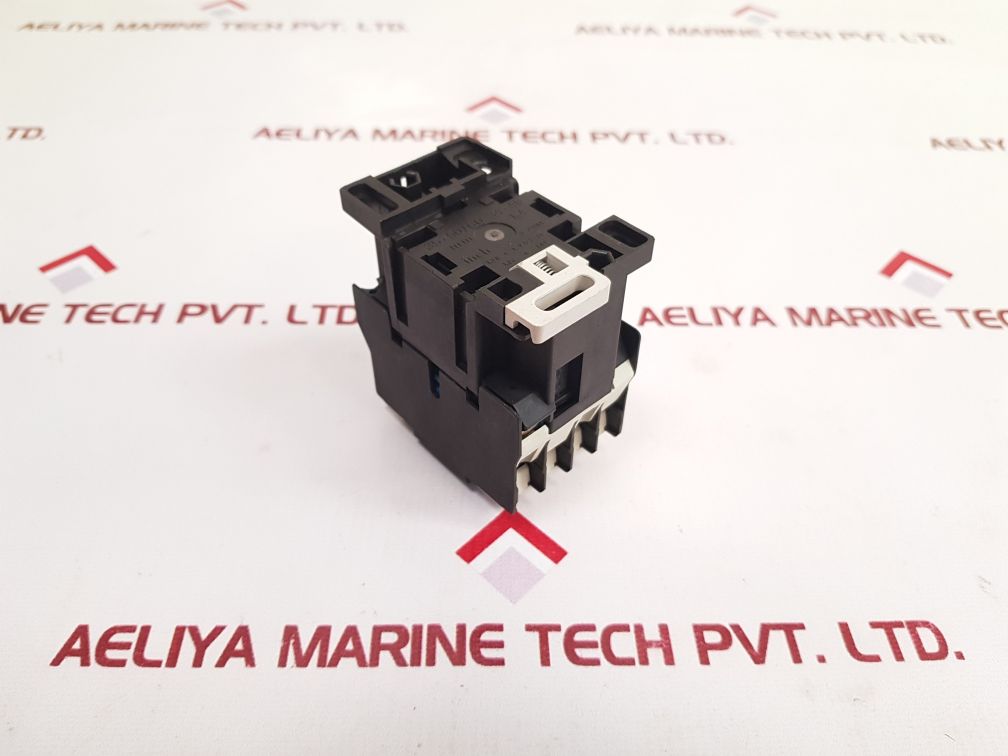 Telemecanique Lc1 D09 10 Contactor Relay