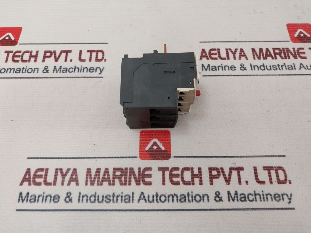 Telemecanique/Schneider Electric Lrd 35 Thermal Overload Relay 30-38A 690V~