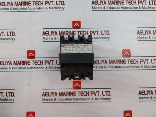 Telemecanique Ls1-d253 A65 Fuse Holder Nf C 63210 25A 660V