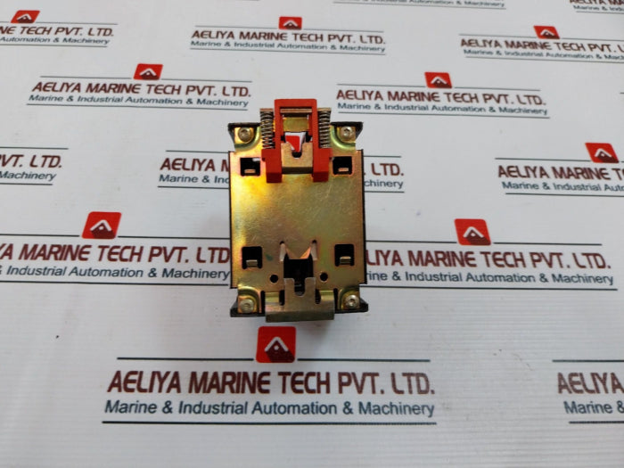 Telemecanique Ls1-d253 A65 Fuse Holder Nf C 63210 25A 660V