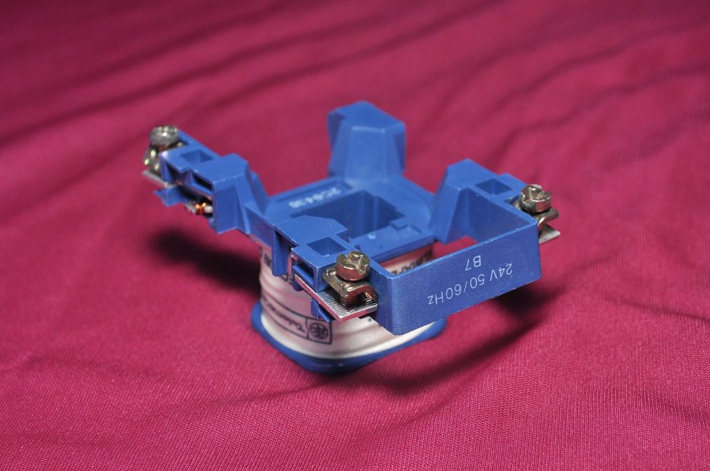 Telemecanique Lx1D4B7 Contactor Coil