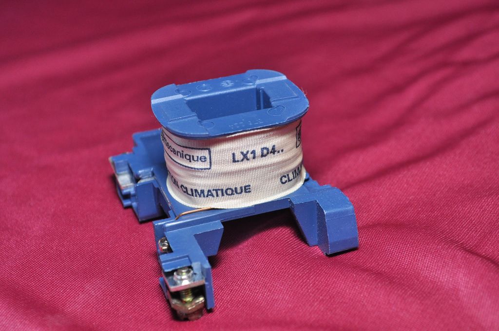 Telemecanique Lx1D4B7 Contactor Coil