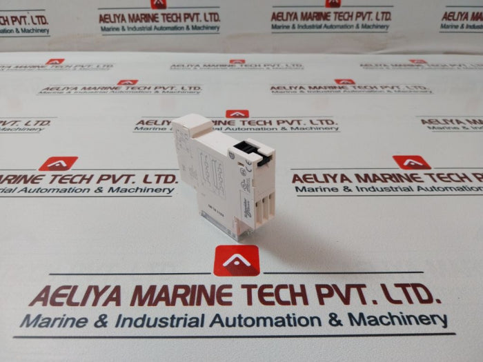 Telemecanique/Schneider Electric RE11 RL MU Din Rail Multi Function Timer Relay