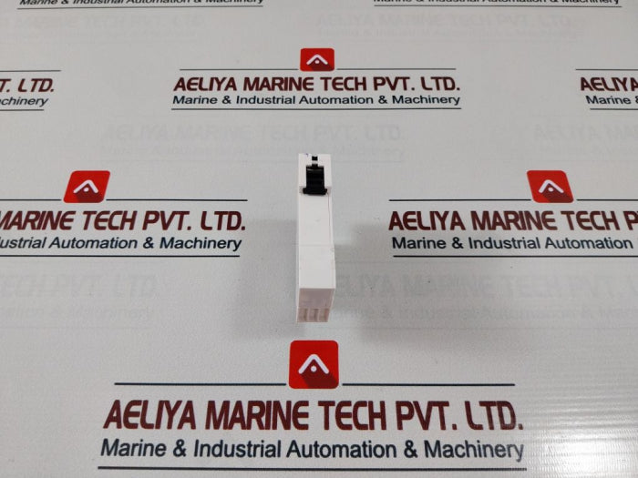 Telemecanique/Schneider Electric Re11 Rme Mu Timer Relay 0,1S-10H