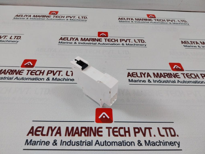 Telemecanique/Schneider Electric Re11 Rme Mu Timer Relay 0,1S-10H