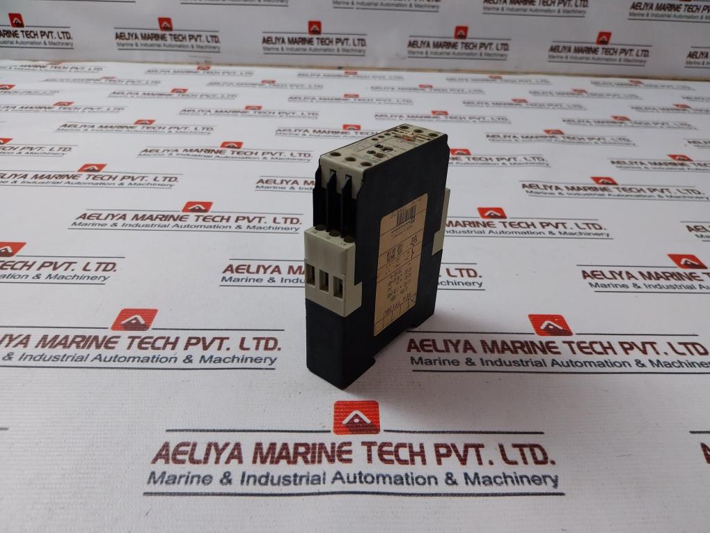 Telemecanique Re4 Tp13Bu Time Delay Relay 0,05S-300H