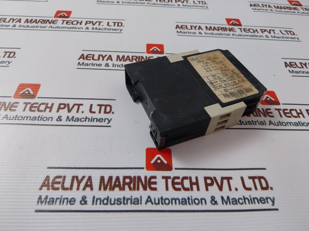 Telemecanique Re4 Yr12Bu Timer Relay 0,05S-300H