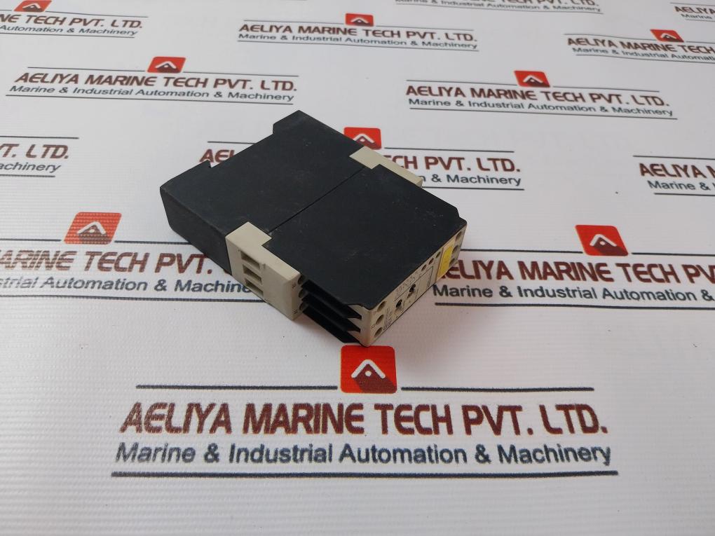 Telemecanique Re4 Yr12Bu Timer Relay 0,05S-300H