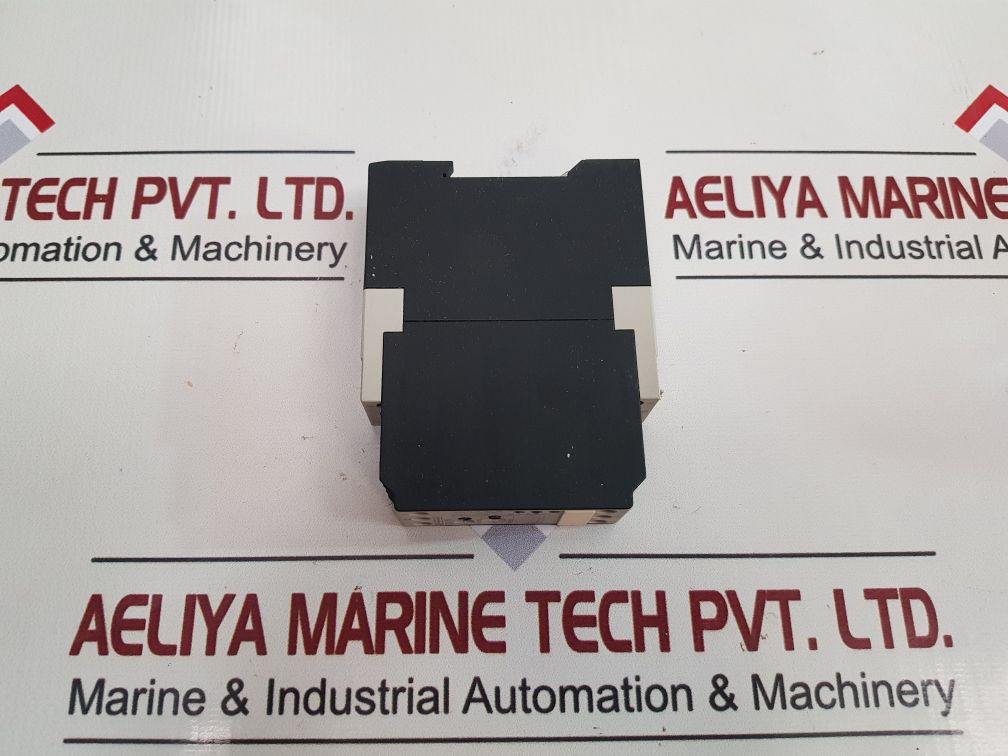 Telemecanique Re4 Yr Electronic Timer 09974