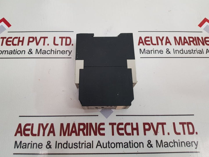 Telemecanique Re4 Yr12Bu Electronic Timer Relay 09974