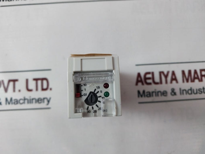 Telemecanique RHR 418B Time Delay Relay 24V