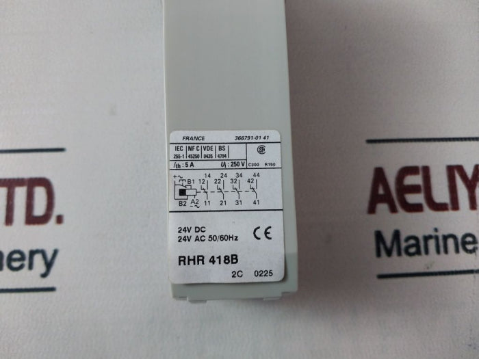 Telemecanique RHR 418B Time Delay Relay 24V
