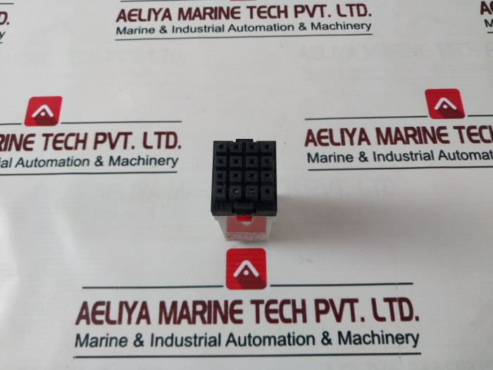 Telemecanique RHR 418B Time Delay Relay 24V
