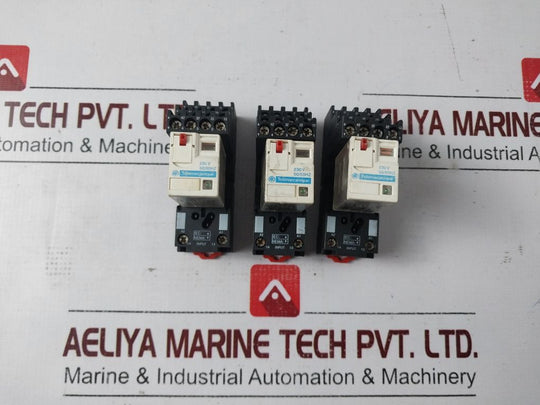 Telemecanique Rxm4Ab2P7 Relay With Rxze2S114M Base