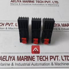 Telemecanique Rxm4Ab2P7 Relay With Rxze2S114M Base