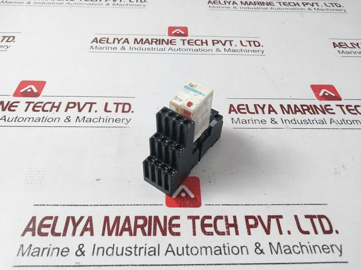 Telemecanique Rxm4Ab2P7 Relay With Rxze2S114M Base