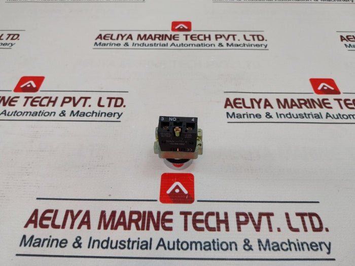 Telemecanique Xb2-ba31 Push Button Switch