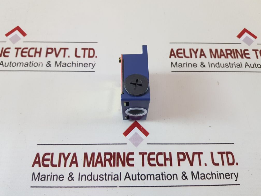 Telemecanique Xck M102H29 Limit Switch Xck-m 500V 6Kv