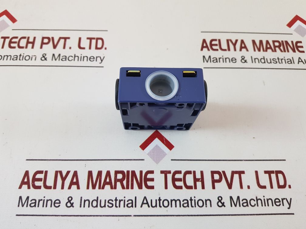 Telemecanique Xck M102H29 Limit Switch Xck-m 500V 6Kv