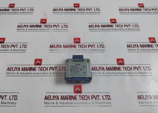 Telemecanique Xckm Zckm1 Limit Switch 240v 3a Ip66, Type 4 And 12